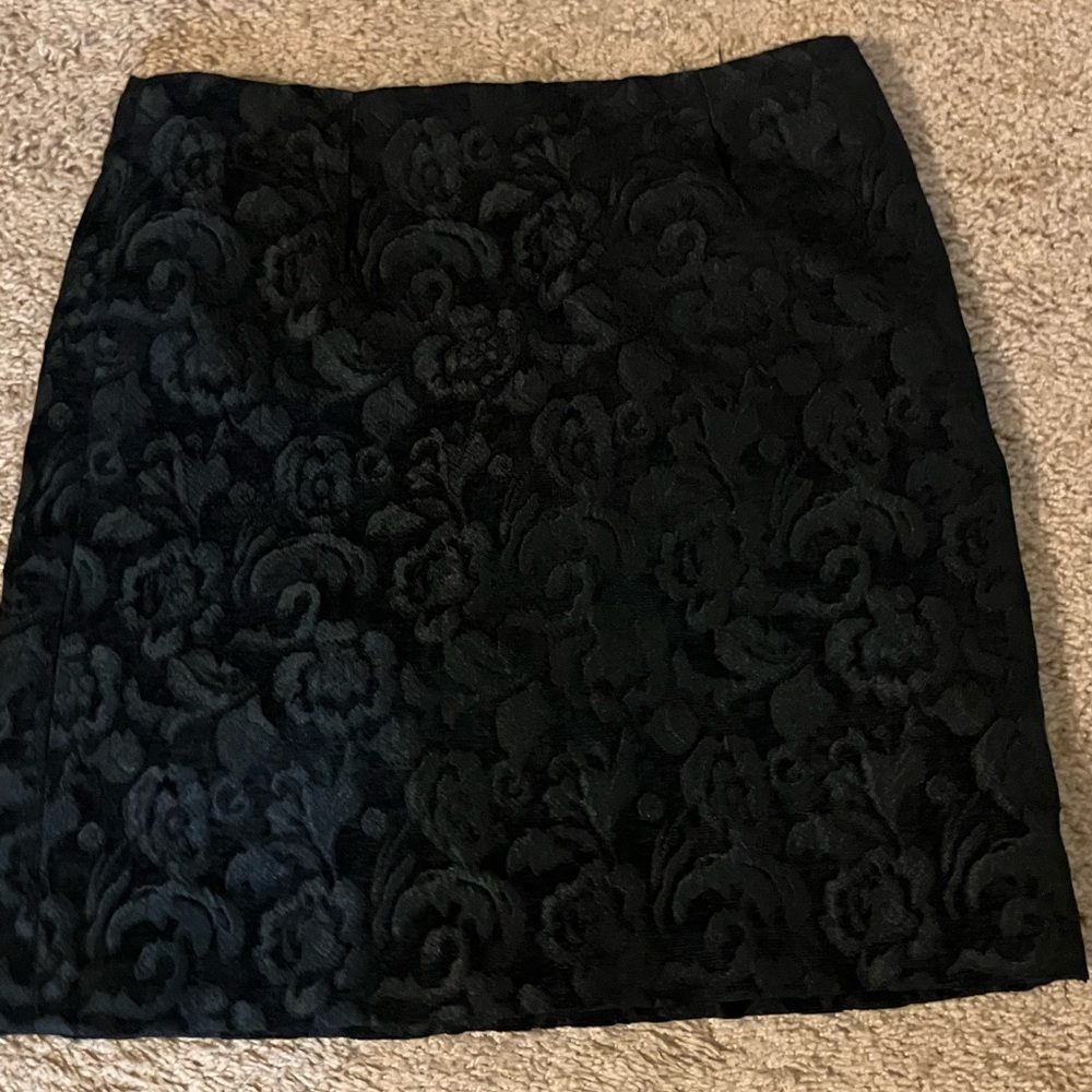 Elegant Black Floral Skirt